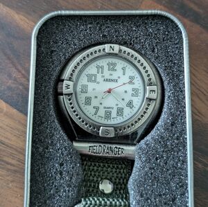 Arenix Clip on Watch